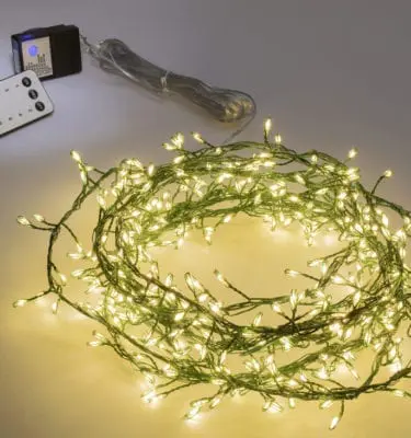 Green wire cluster lights white