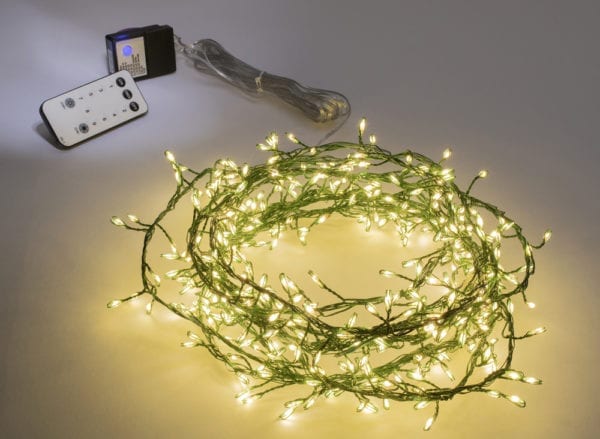 Green wire cluster lights white