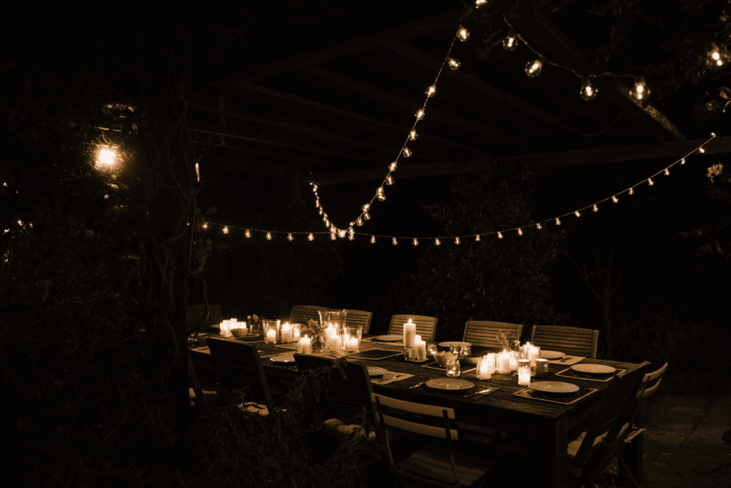 outdoor festoon lights for dining area