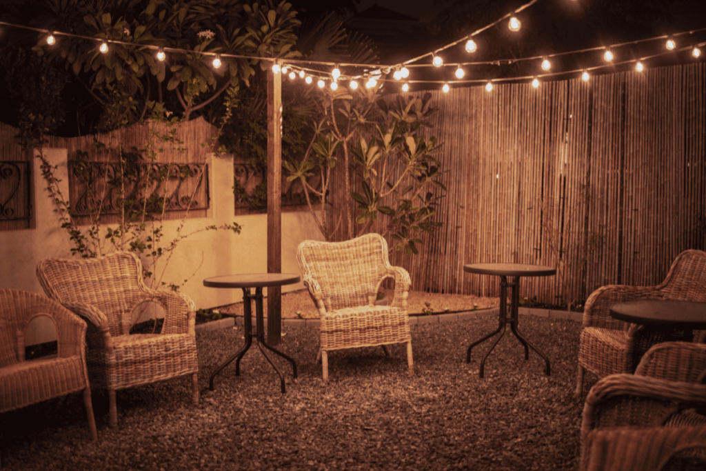 outdoor patio festoon light ideas